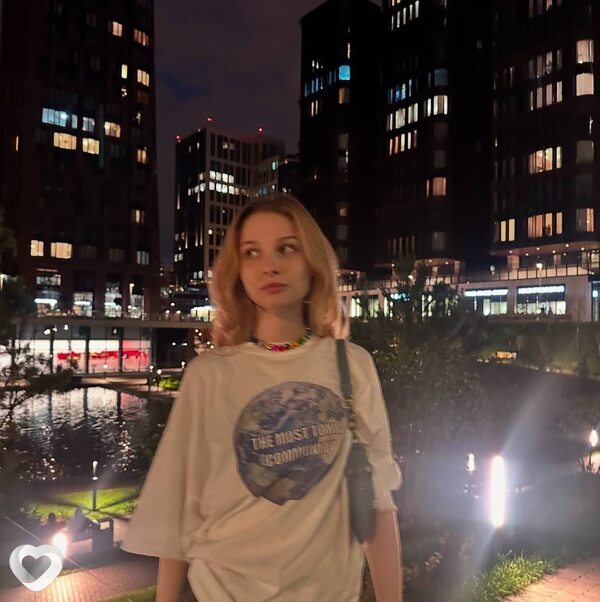 Карина, 24, Москве — анкета №1663747