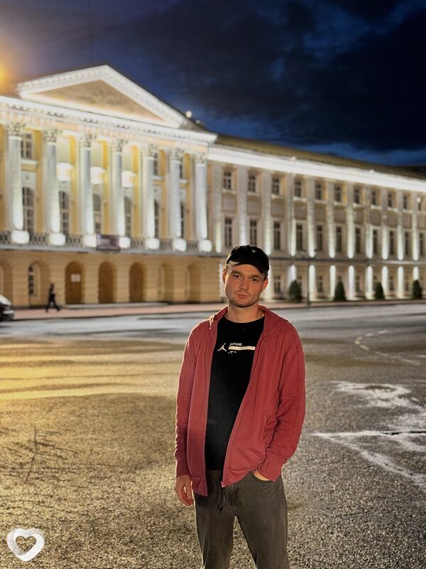 Антон, 24, Луганске — анкета №1665311