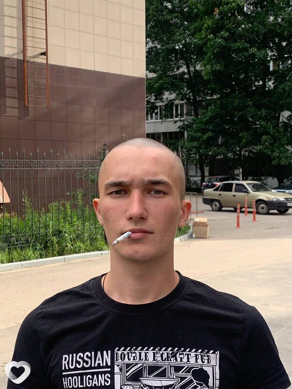 Даня, 21, Воронеже — анкета №1665172