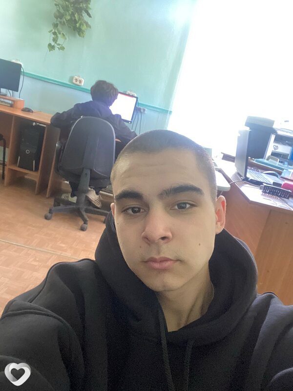 Вадим, 20, Сургуте — анкета №1665556