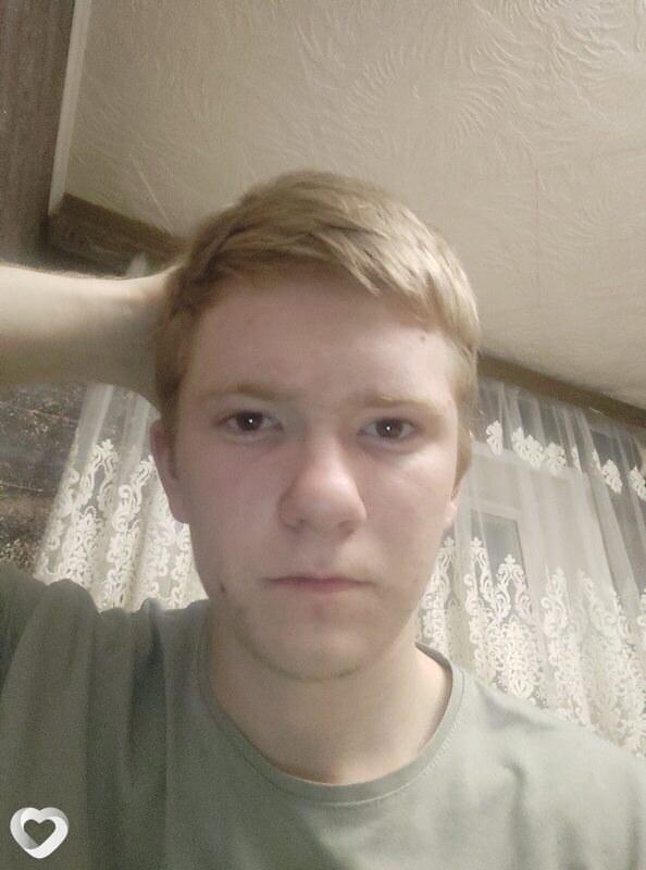 Данил, 20, Москве — анкета №1666884