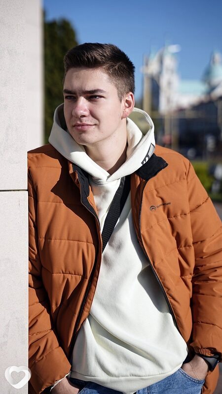 Максим, 21, Гродно — анкета №1668044