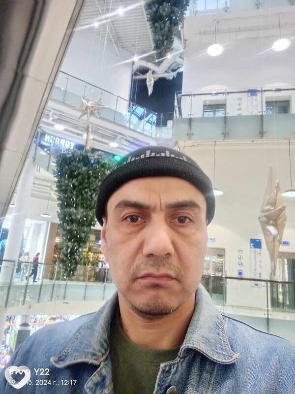 Джон, Москва