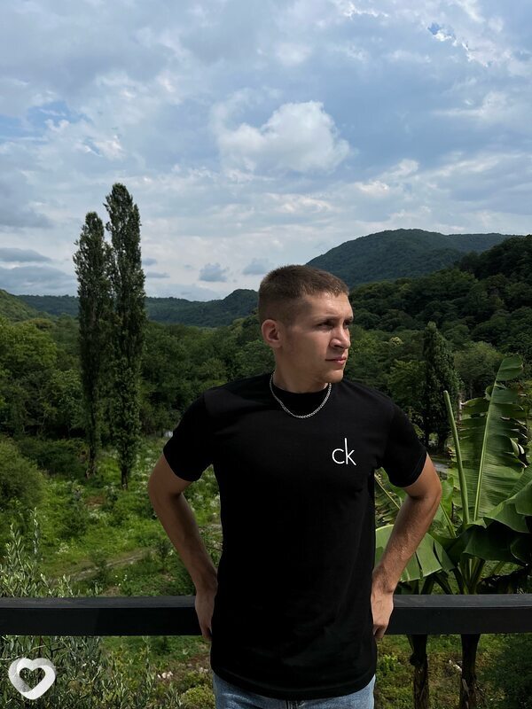 Илья, 22, Воронеже — анкета №1671276