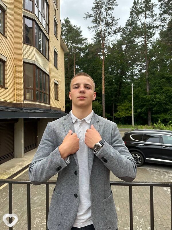 Павел, 20, Москве — анкета №1670569