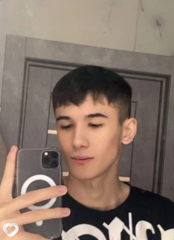 Амир, 22, Екатеринбурге — анкета №1671616