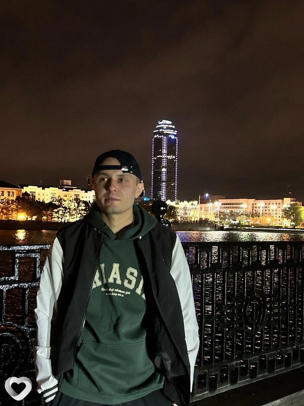 Джони, 27, Екатеринбурге — анкета №1672265