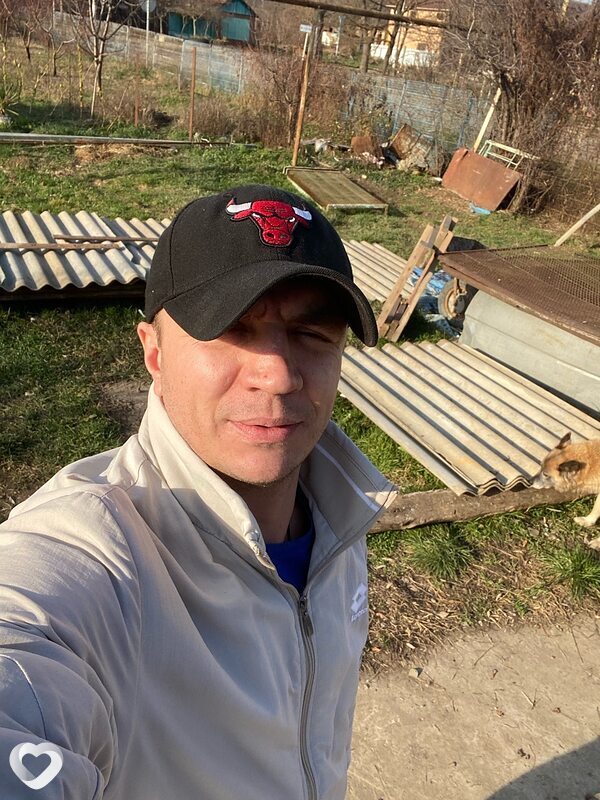 Женя, Губкинский