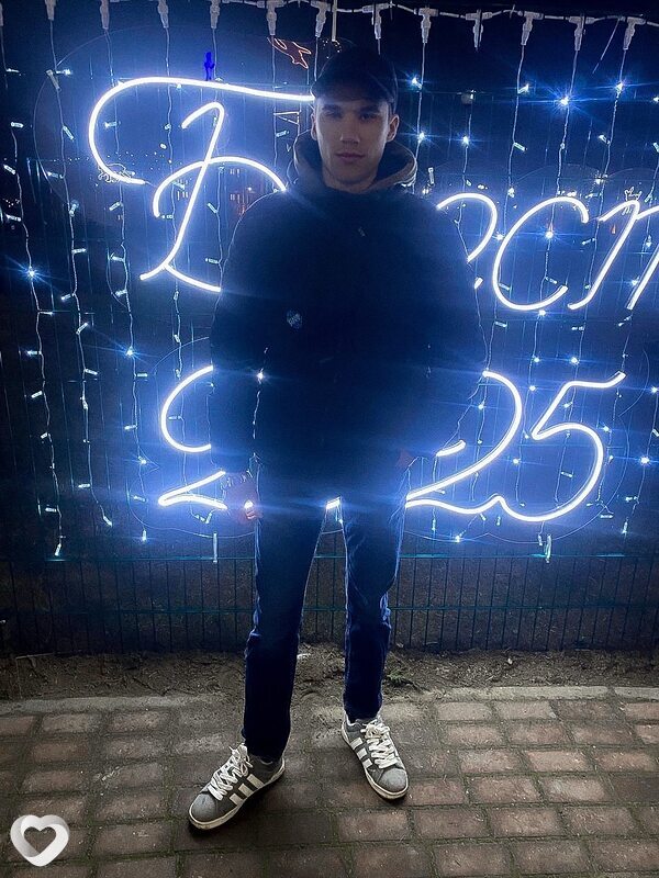 Славик, 23, Бресте — анкета №1672642
