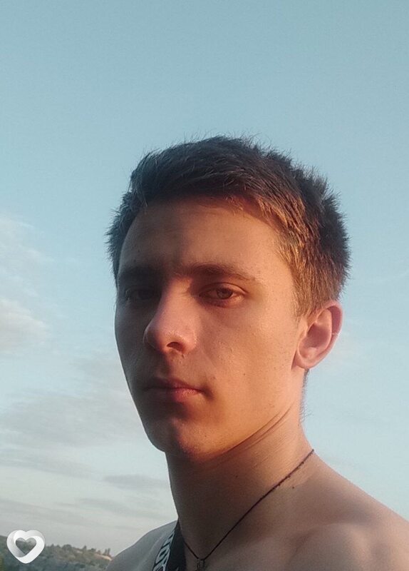 Виктор, 23, Симферополе — анкета №1673347