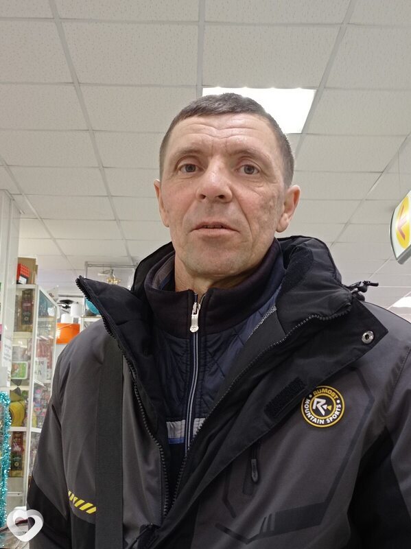 Виталий, 46, Бийске — анкета №1673863