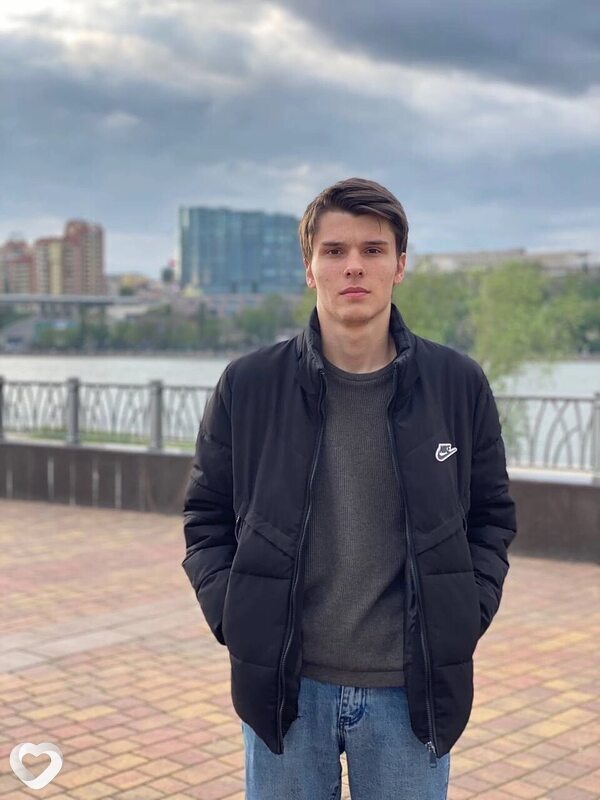 Максим, 21, Ростове-на-Дону — анкета №1674843