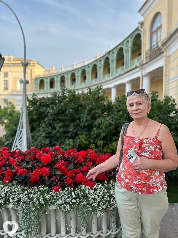 Ирина, 63, Санкт-Петербурге — анкета №1674349