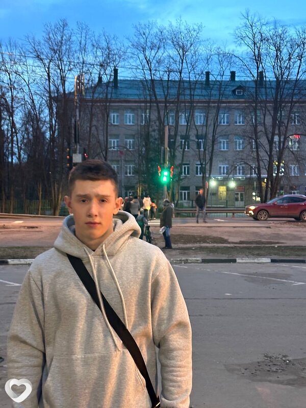 Александр, 20, Москве — анкета №1675916