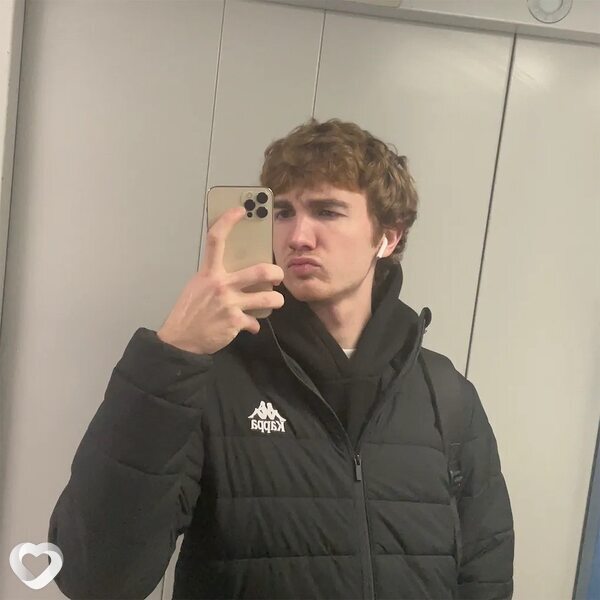 Илья, 23, Москве — анкета №1676757