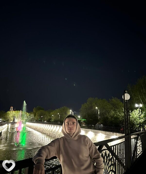 Артем, 31, Москве — анкета №1676474