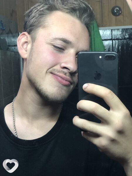 Денис, 23, Боровичах — анкета №1676934