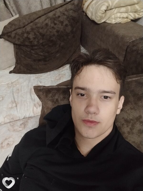 Василий, 19, Москве — анкета №1677110