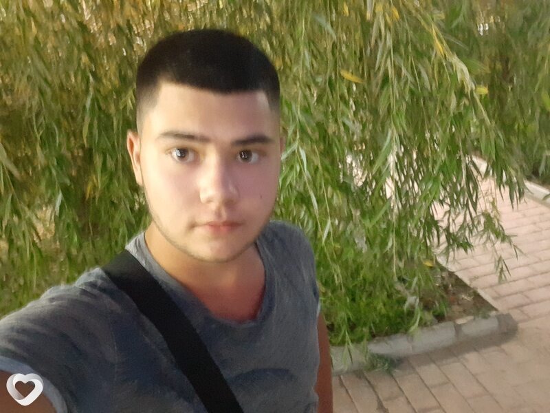 Дмитрий, 21, Усть-Каменогорск — анкета №1677350
