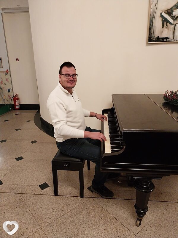 Viorel, Urziceni