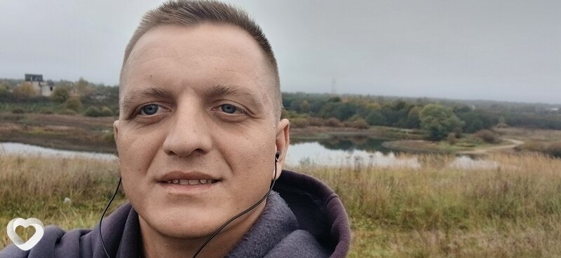Сергей, Белый