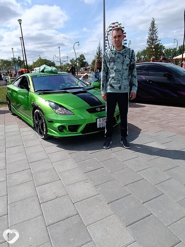 Анатолий, 25, Москве — анкета №1677275