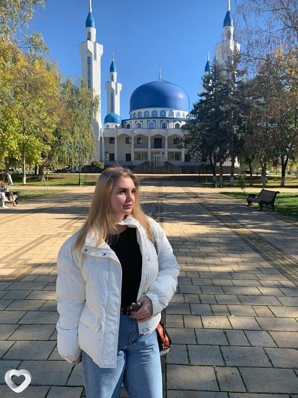 Анна, 22, Сочи — анкета №1677652