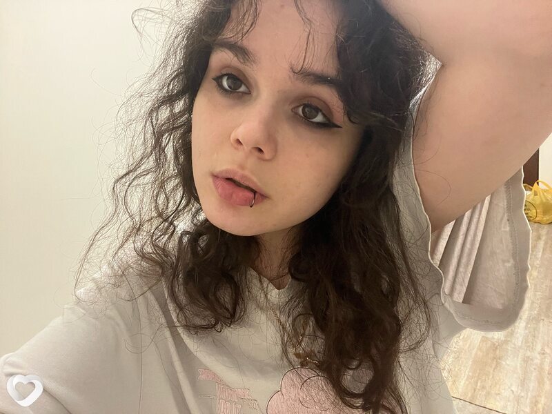 Ксения, 21, Ростове-на-Дону — анкета №1678981