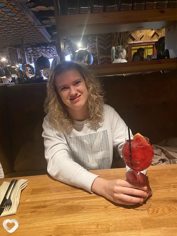 Анна, 24, Саратове — анкета №1679474