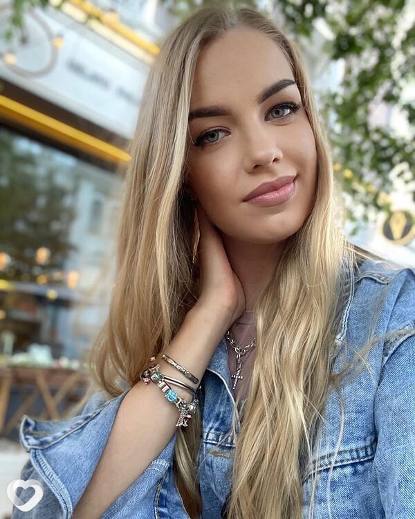 Анна, 25, Котласе — анкета №1679945