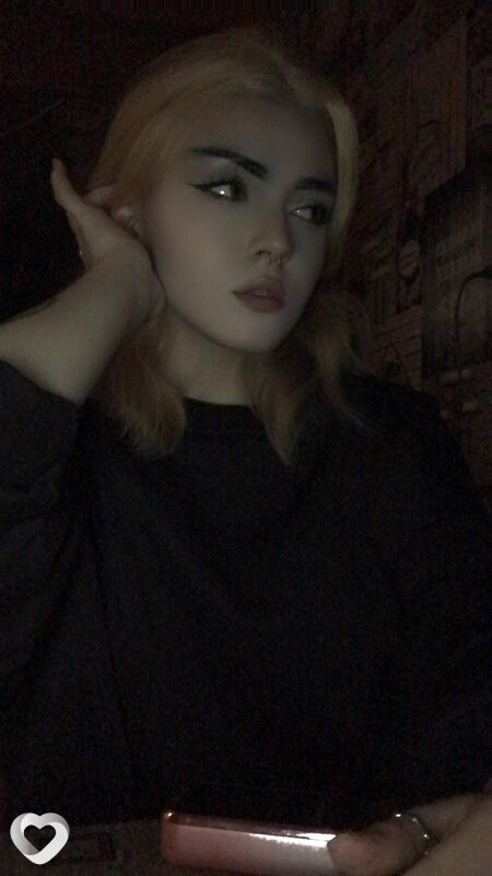 Юля, 20, Омске — анкета №1681594