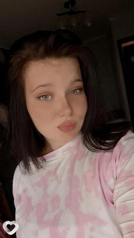 Юлия, 19, Магнитогорске — анкета №1682878