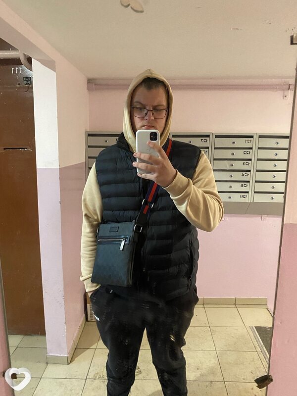 Андрей, 20, Омске — анкета №1683165