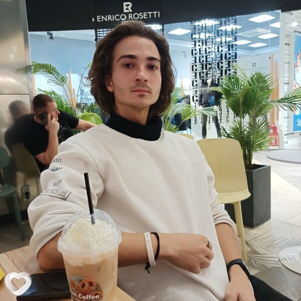 Михаил, 26, Ангарске — анкета №1685114