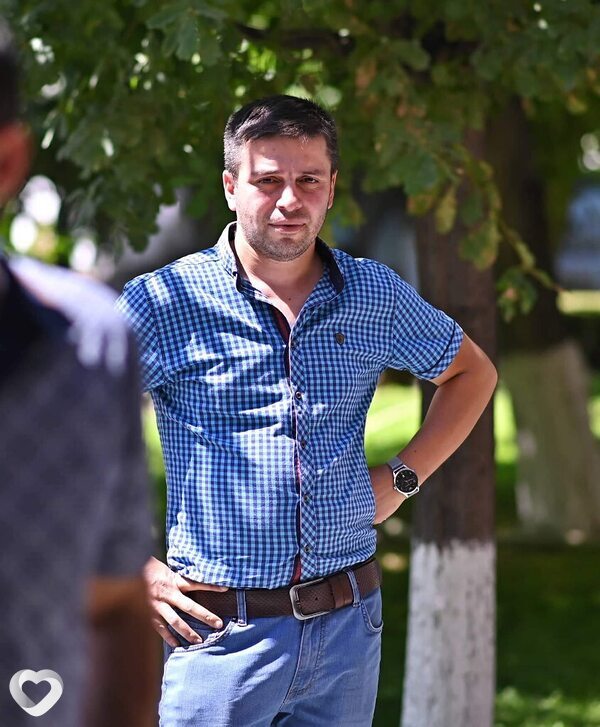 Vahe, Краков