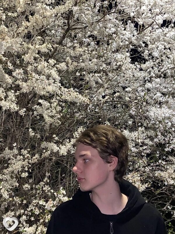 Артем, 22, Армавире — анкета №1686520