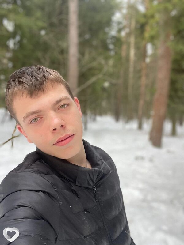Денис, 21, Луганске — анкета №1687918