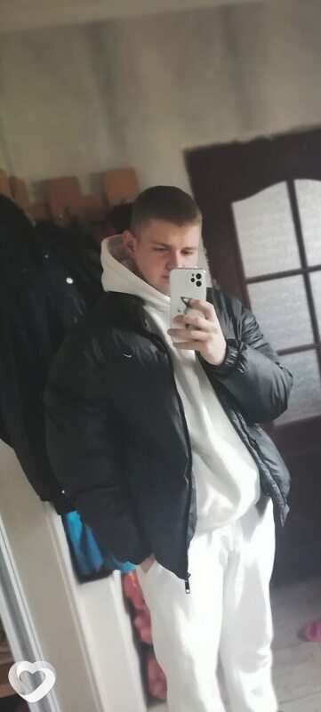 Михаил, 21, Калининграде — анкета №1689793