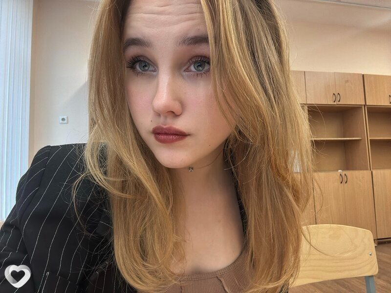 Диана, 20, Санкт-Петербурге — анкета №1690495