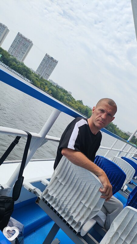 Nikolay, Мирный