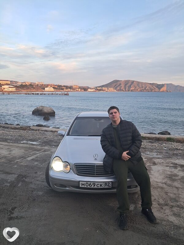 Александр, 20, Судаке — анкета №1691736