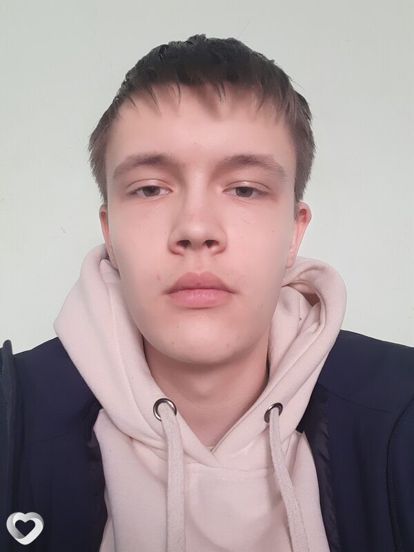 Артём, 20, Ижевске — анкета №1692418