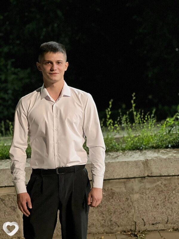 Михаил, 23, Электростали — анкета №1692437