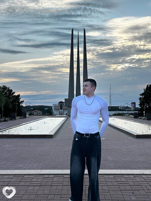 Дмитрий, 20, Орше — анкета №1692612