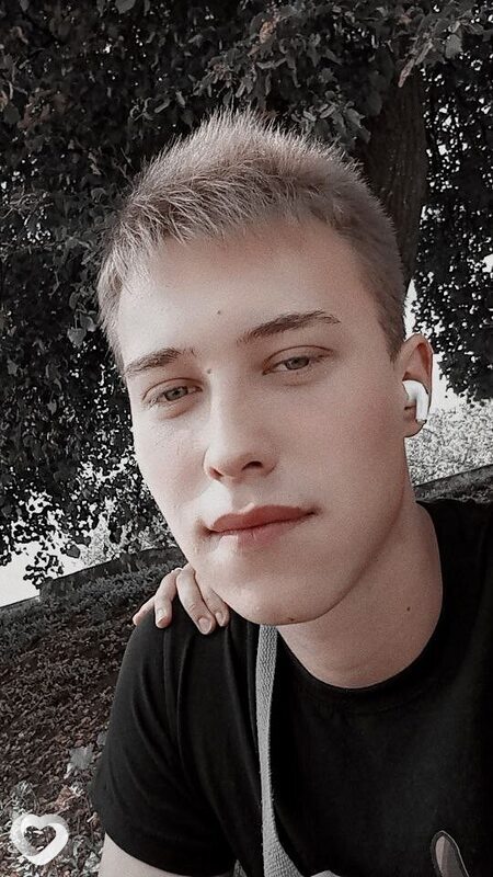 Виктор, Псков