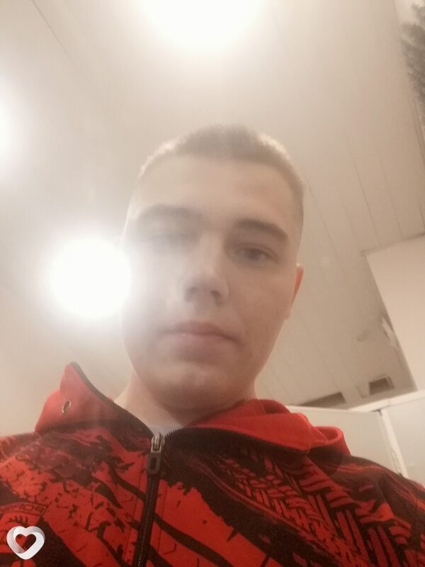 Александр, 22, Воркуте — анкета №1695074