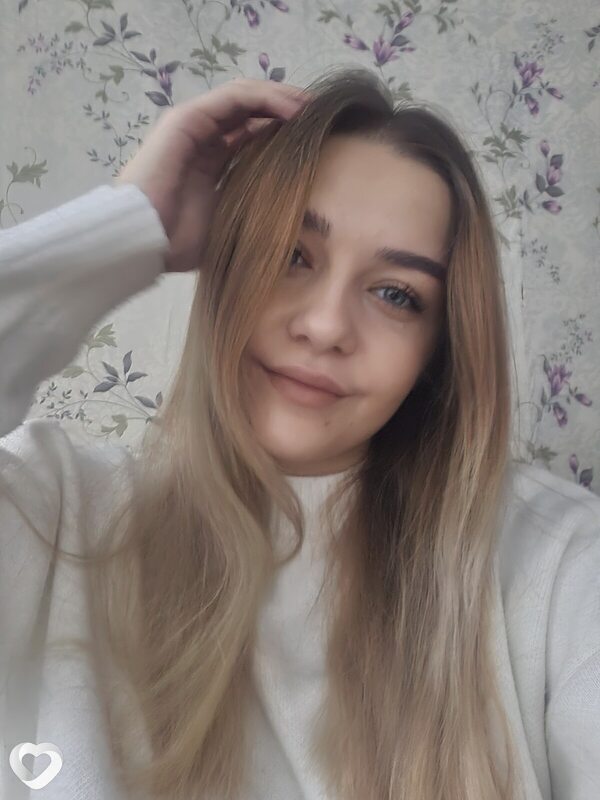 Карина, 21, Ульяновске — анкета №1695273
