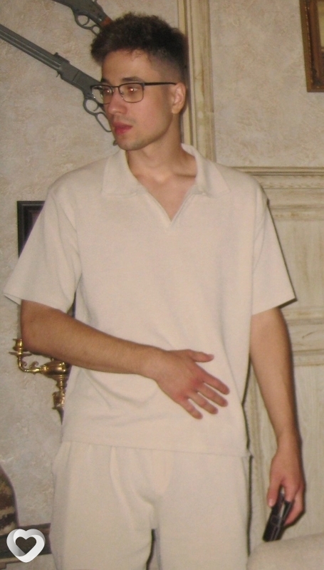 Виталий, 23, Краснодаре — анкета №1695137