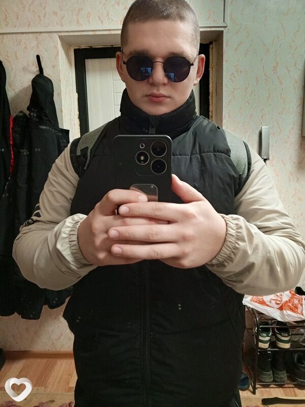 Мсксим, 26, Ижевске — анкета №1695333