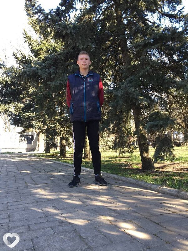 Денис, 20, Ростове-на-Дону — анкета №1695347
